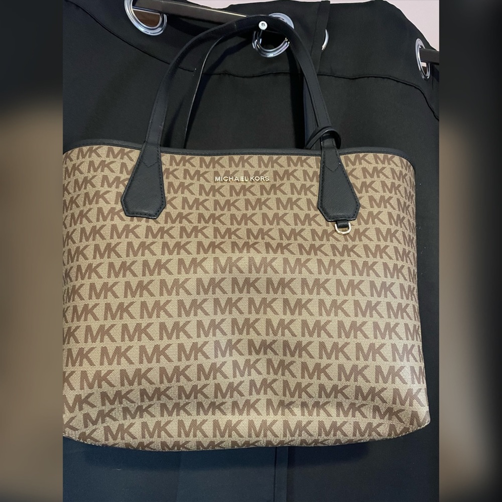 Michael Kors reversible tote with clutch